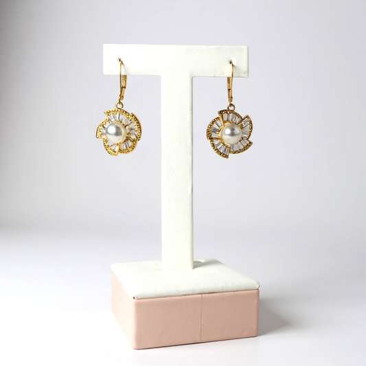 DESTELLO Pearl Earrings