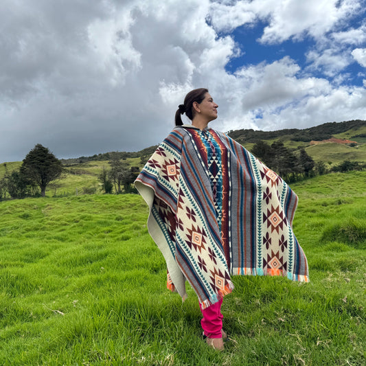 Kawsay Poncho