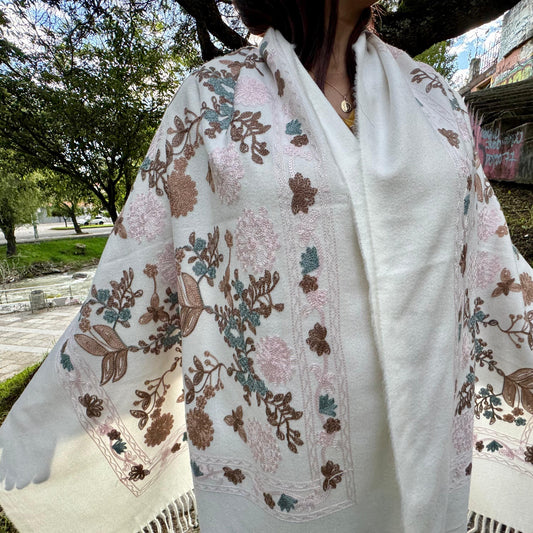 ISOLDE Cashmere Shawl - White