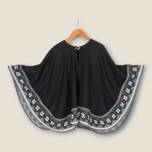 Warmi Black Poncho