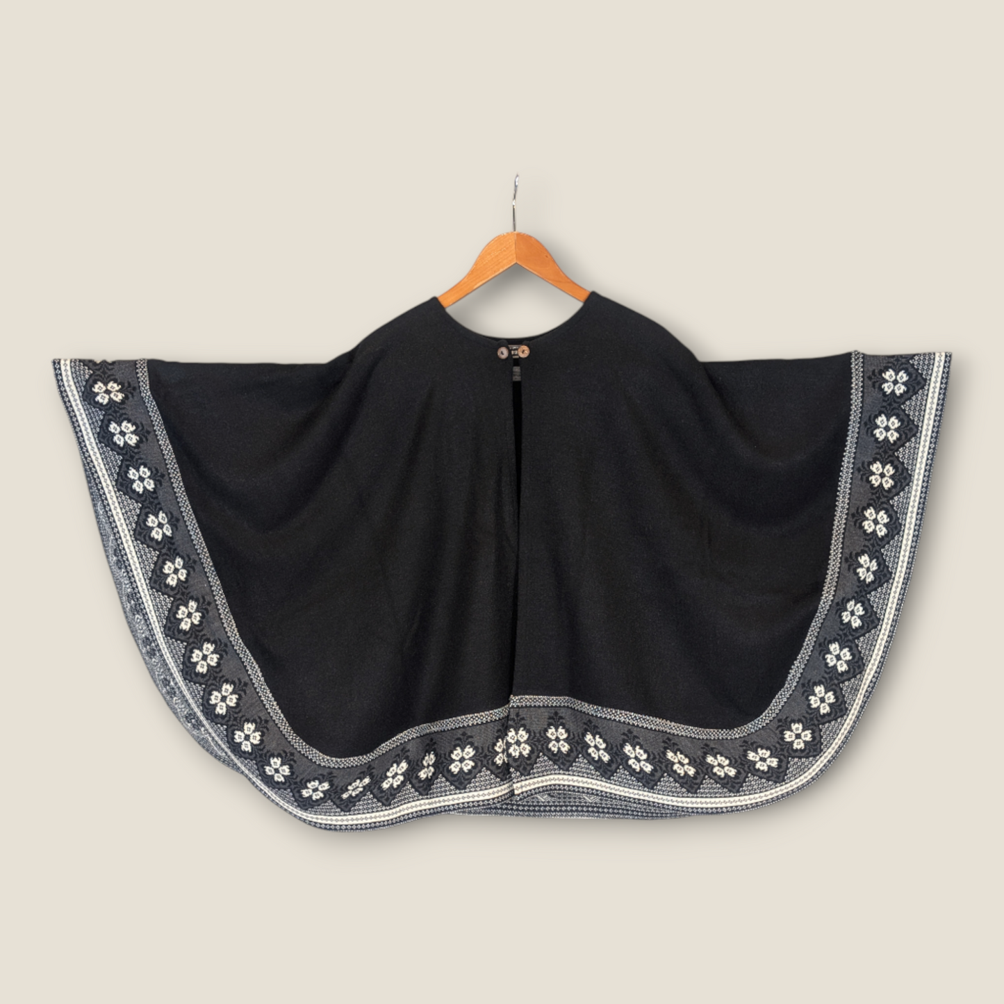 Warmi Black Poncho