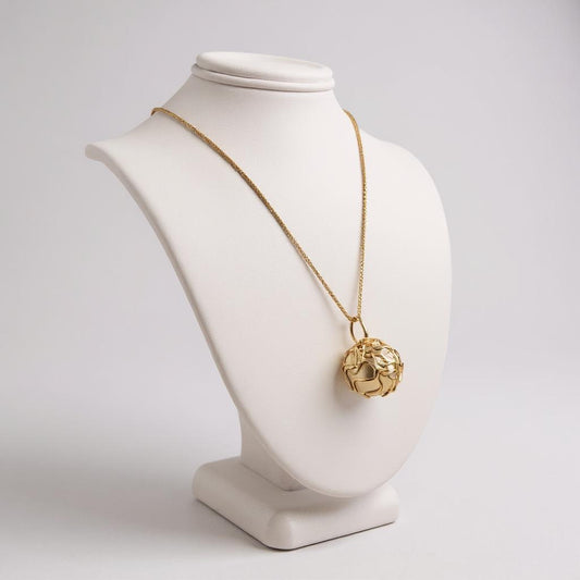 filigree pearl necklace intricate design