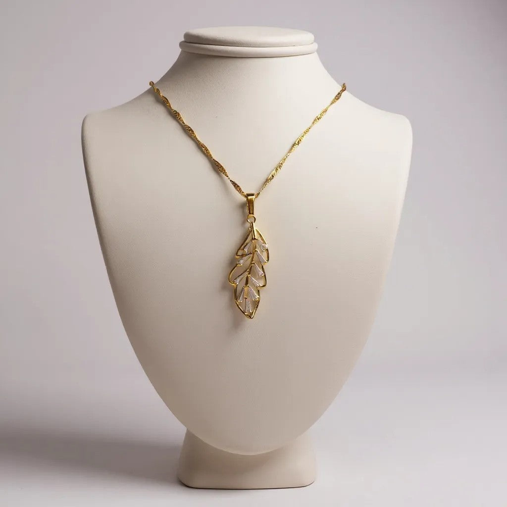 ELARA Necklace