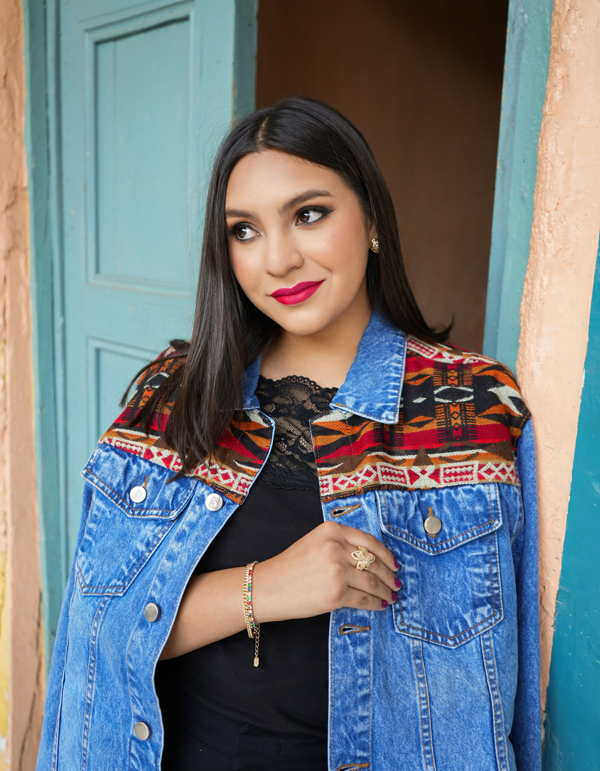 COATS & DENIM