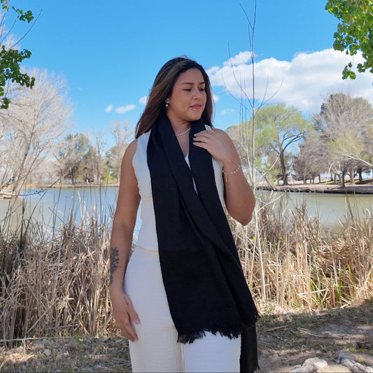 NOIR Alpaca Scarf