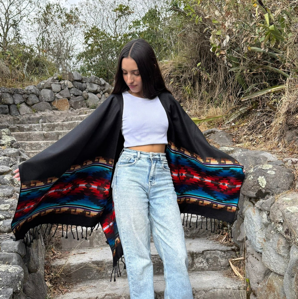 Mosaico Andino Cardigan Shawl - Black