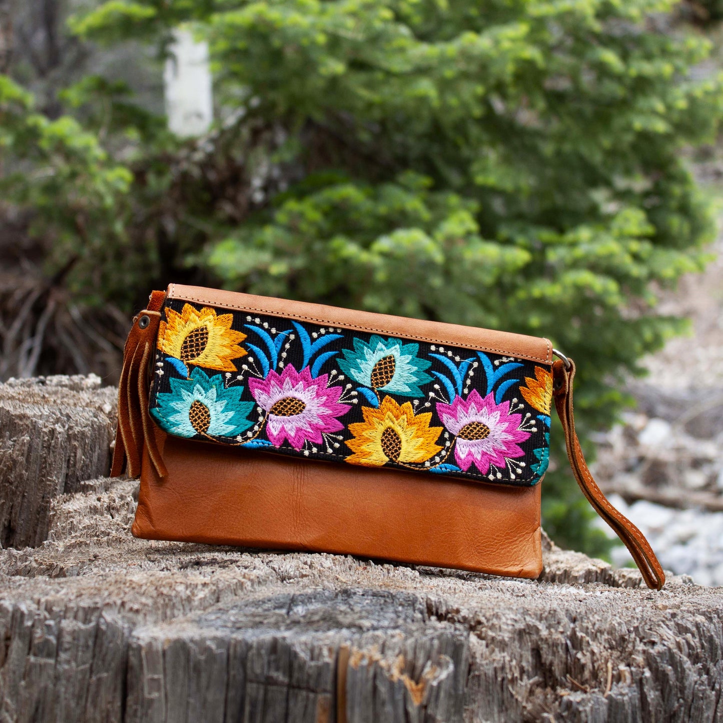 INARI Clutch Handbag