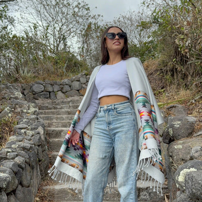 Mosaico Andino Cardigan Shawl - Grey