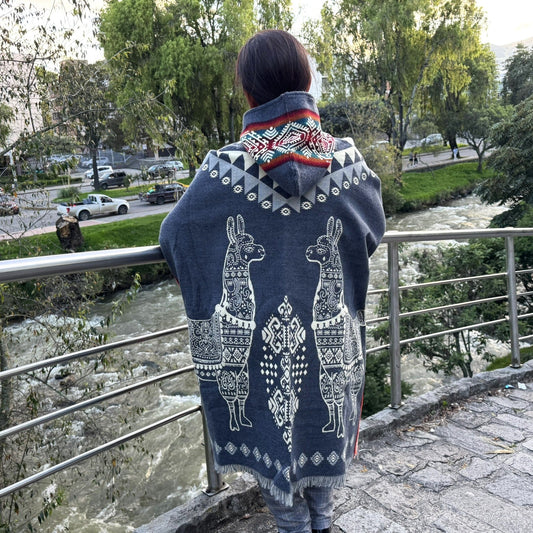 Wawanawi Grey Poncho
