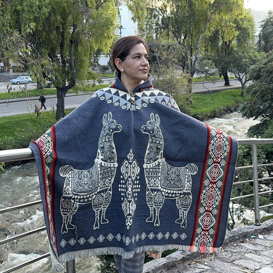 Wawanawi Grey Poncho