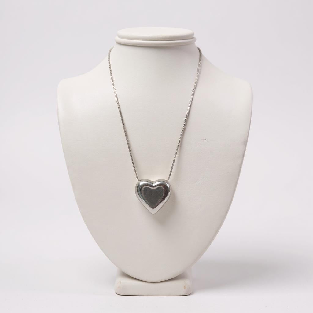 CARINA Heart Necklace
