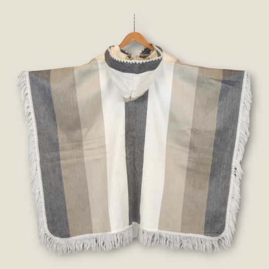 Warmi Runa Poncho