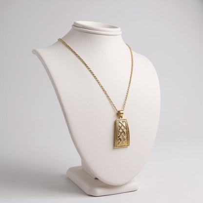 ALUNA Necklace