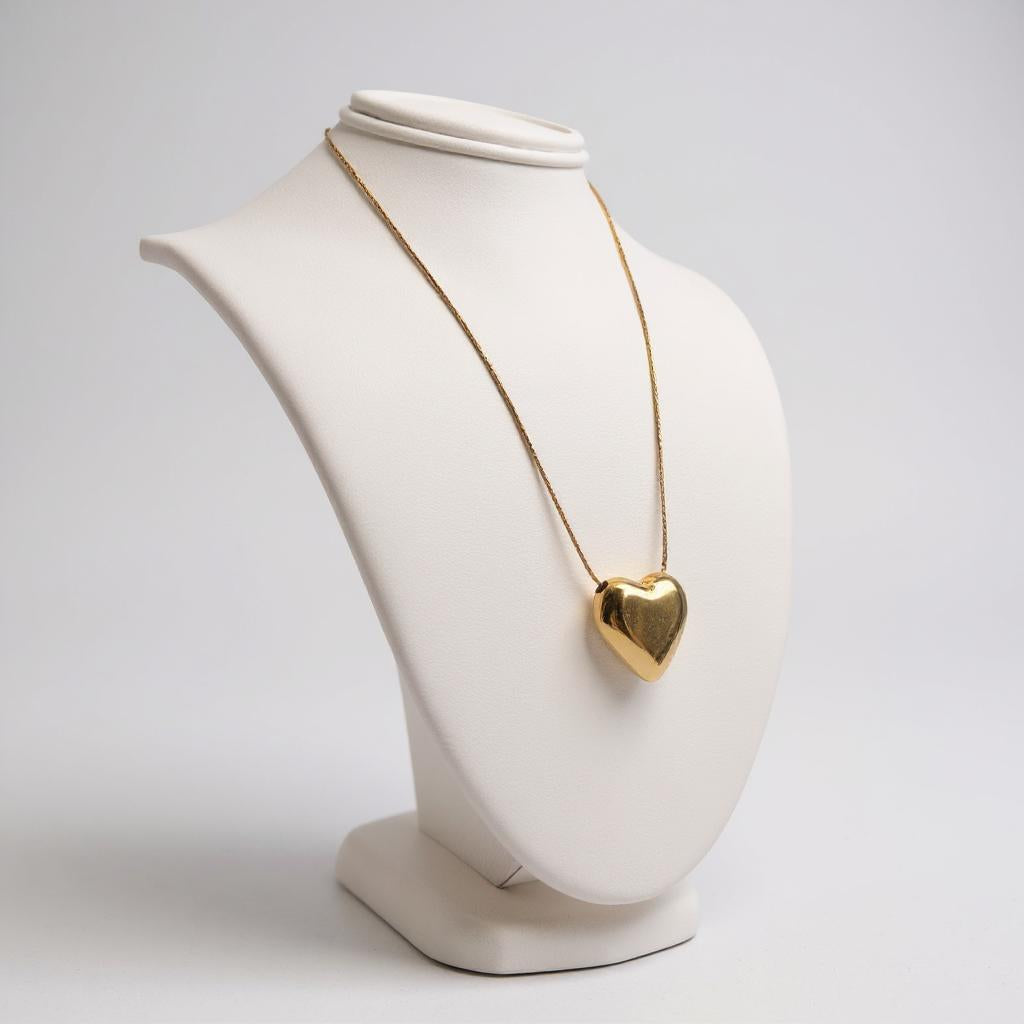 CARINA Heart Necklace
