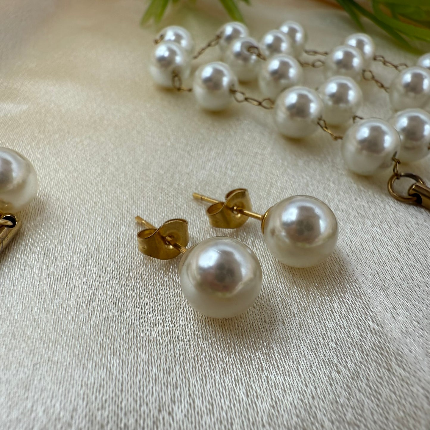 gold pearl necklace and earrings set