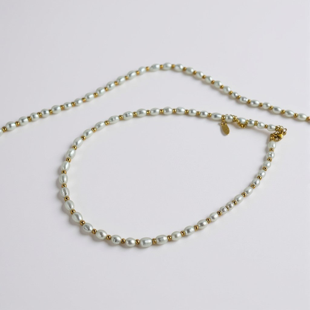 elegant pearl necklace handcrafted