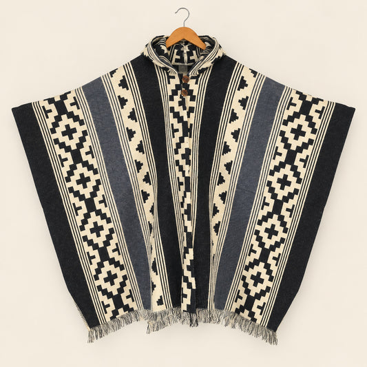 Pirka Black Poncho